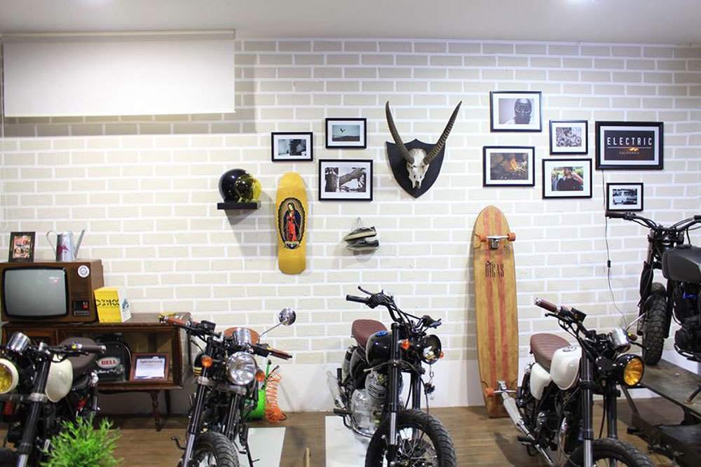 backdoor espinho shop motorcycles