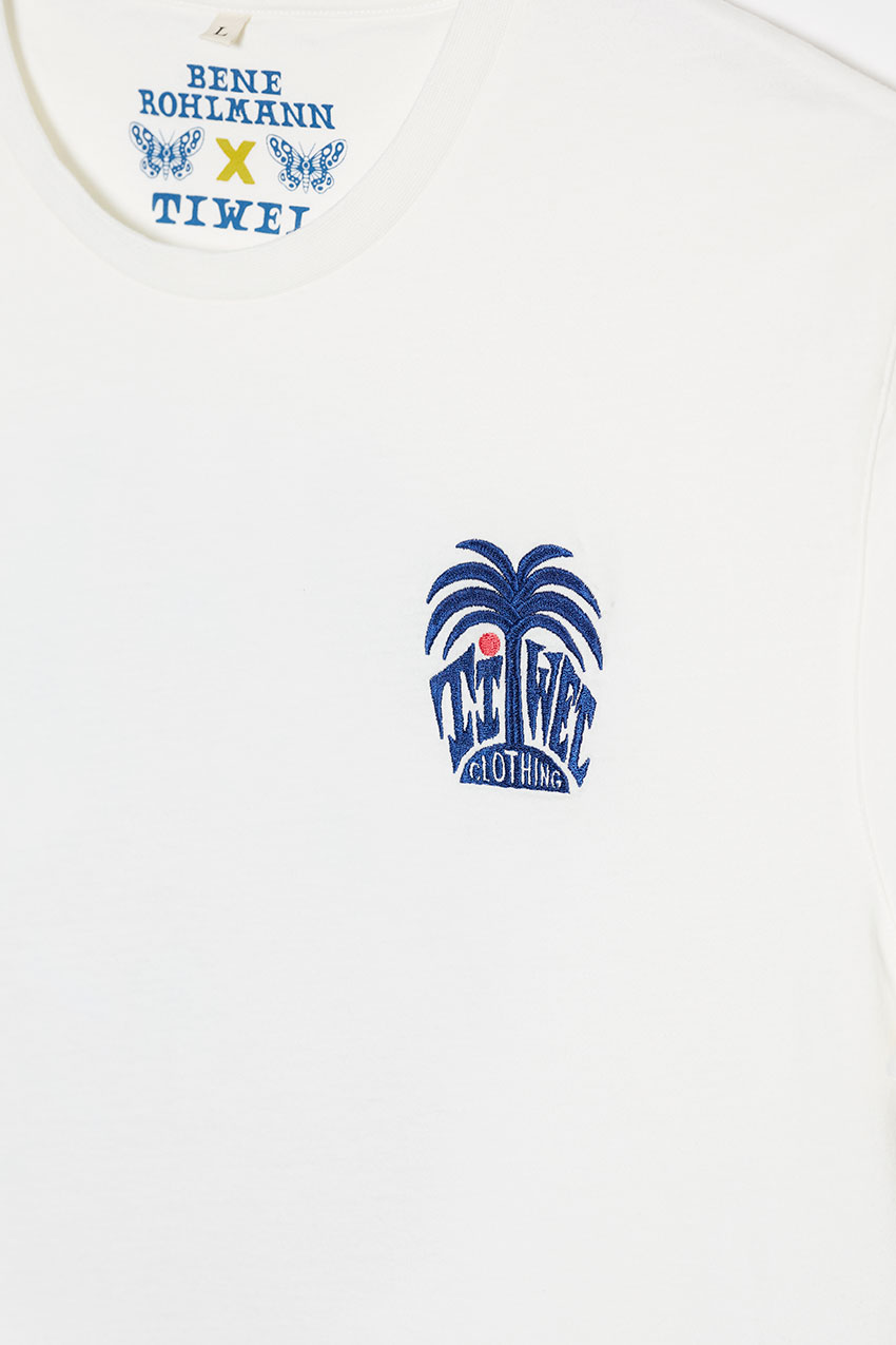 Camiseta Bene-Bat Bright White by Bene Rohlmann 03 Camiseta Bene-Bat Bright White by Bene Rohlmann 03