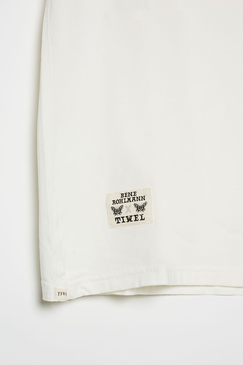Camiseta Bene-Lion Off White by Bene Rohlmann 03 Camiseta Bene-Lion Off White by Bene Rohlmann 03