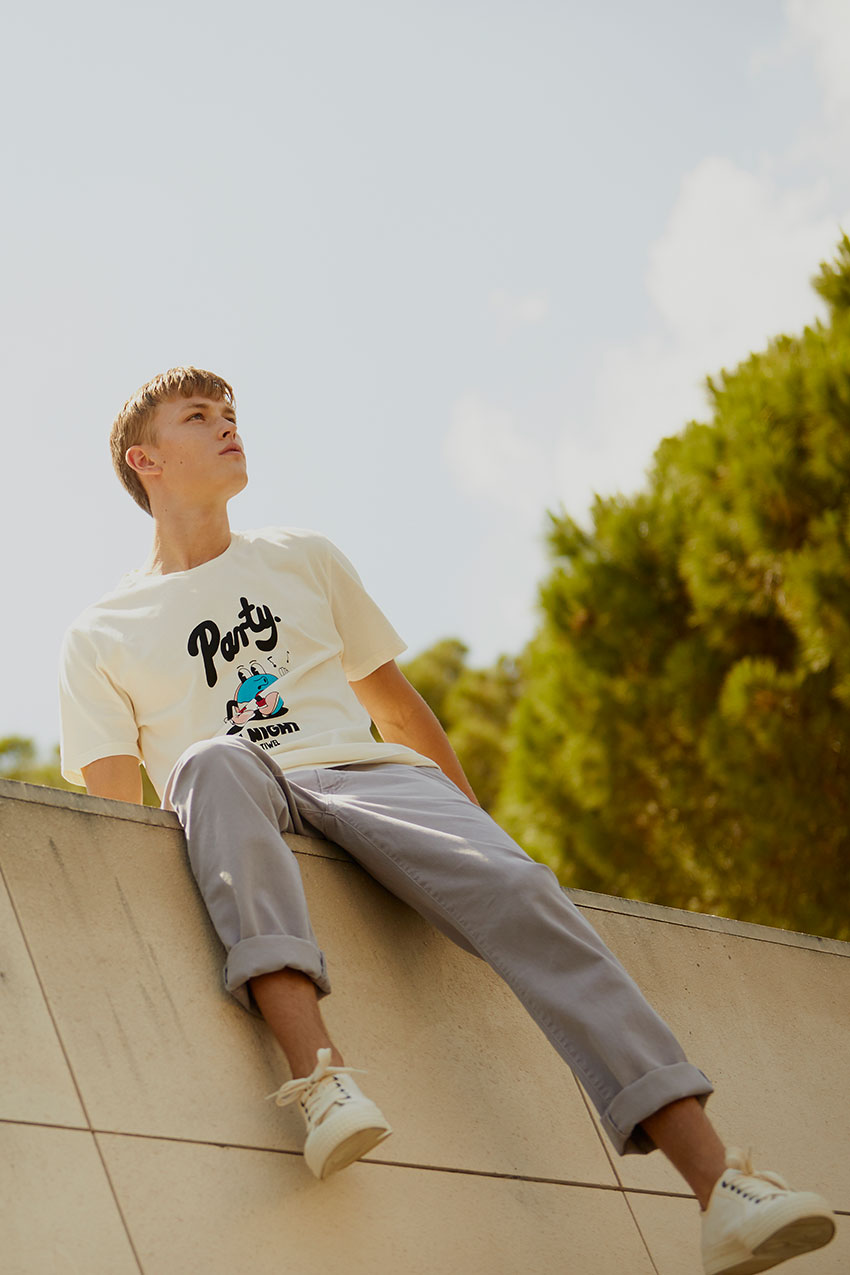 Camiseta Mate Tiwel Yeye Weller off white 05 Camiseta Mate Tiwel Yeye Weller off white 05