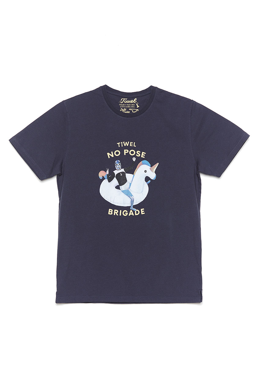 Camiseta Pose India Ink 01 Camiseta Pose India Ink 01