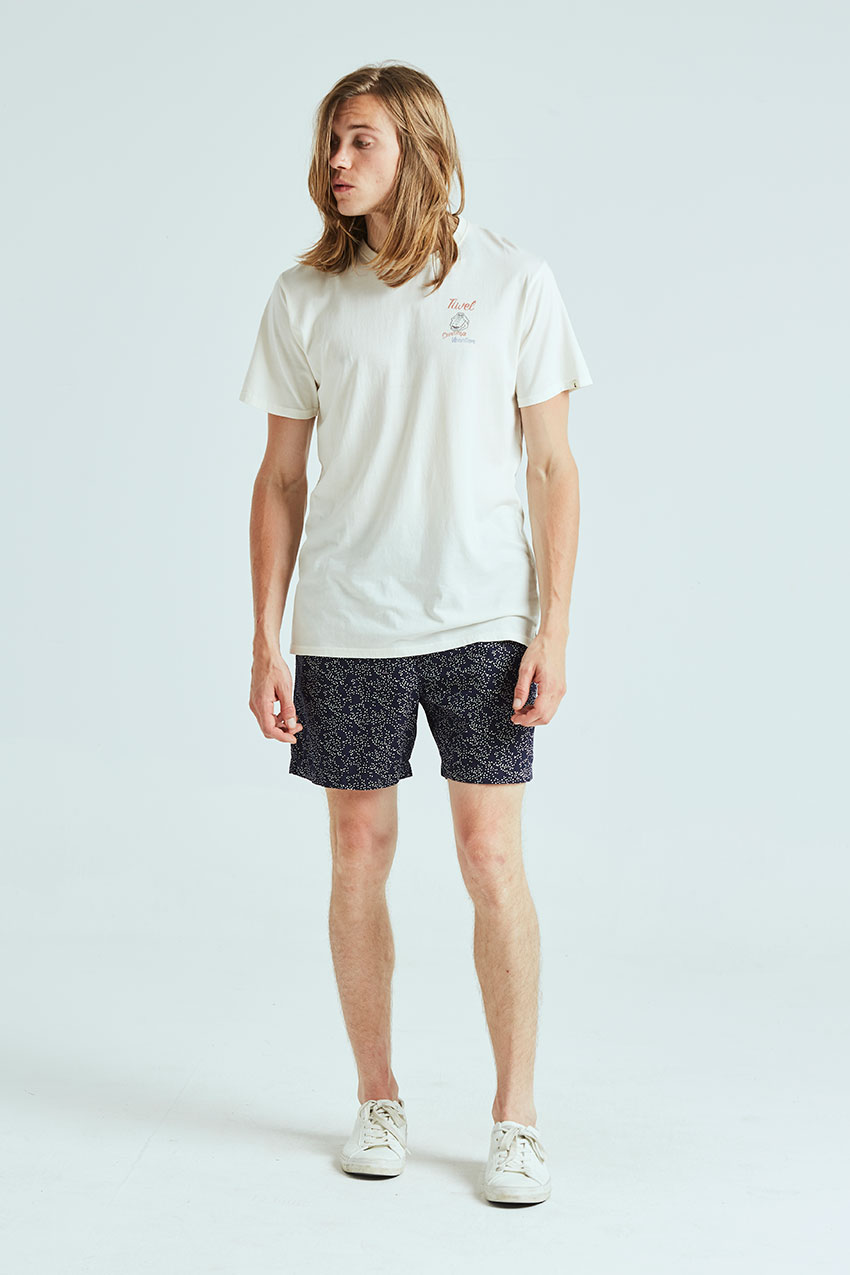 Camiseta Vacation Tiwel off white 01 Camiseta Vacation Tiwel off white 01