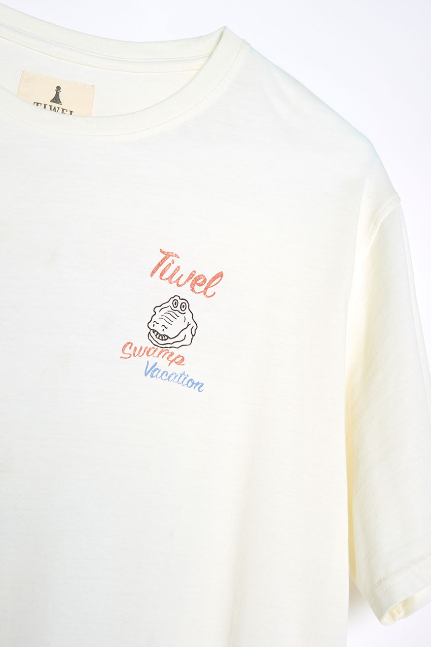 Camiseta Vacation Tiwel off white 05 Camiseta Vacation Tiwel off white 05