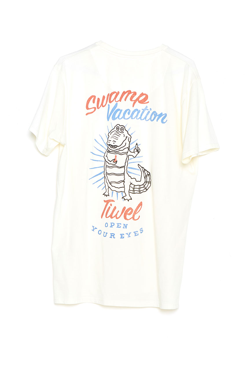 Camiseta Vacation Tiwel off white trasera Camiseta Vacation Tiwel off white trasera
