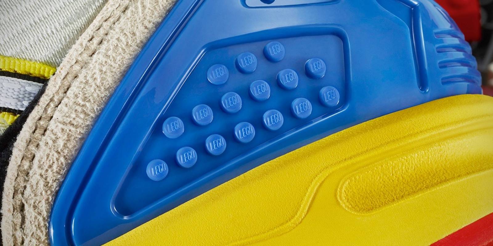 Detalle LEGO-x-Adidas-ZX8000